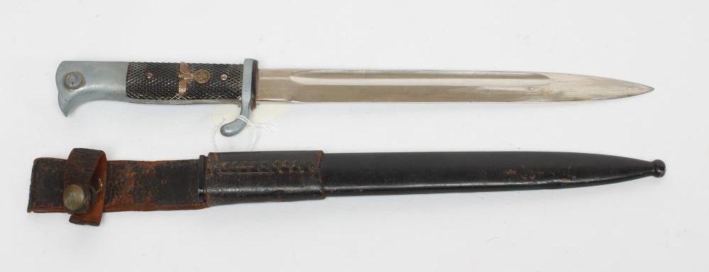 A GERMAN THIRD REICH DRESS BAYONET with 9 3/4" blade Image