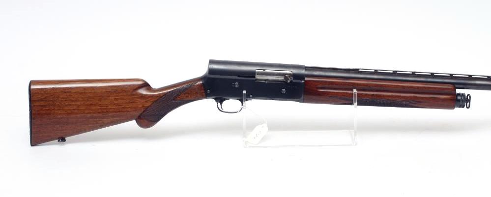 A BROWNING 12 BORE AUTO 5 SEMI-AUTOMATIC SHOTGUN BY FN with 26 3/4" barrel Image