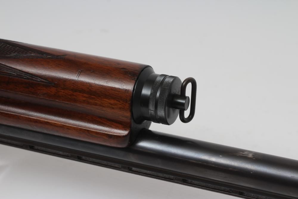 A BROWNING 12 BORE AUTO 5 SEMI-AUTOMATIC SHOTGUN BY FN with 26 3/4" barrel Image