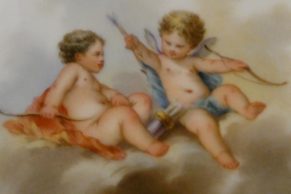 A SET OF NINE FRENCH PORCELAIN CABINET PLATES Image