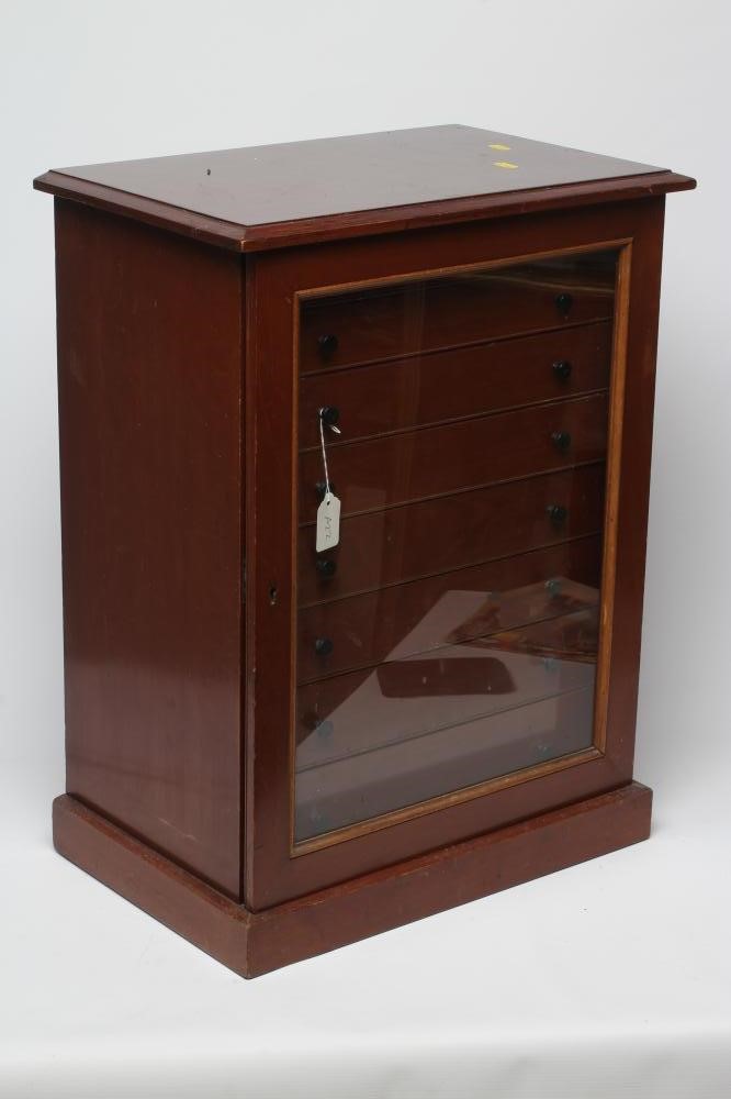 A MAHOGANY SPECIMEN CABINET Image