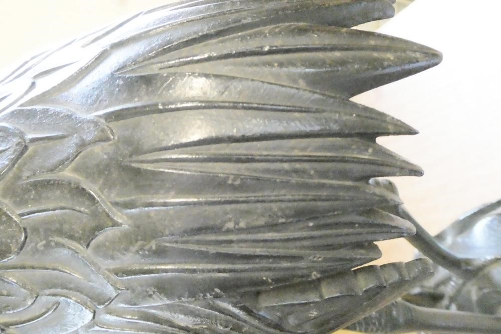 A JAPANESE BRONZE CRANE CENSOR Image