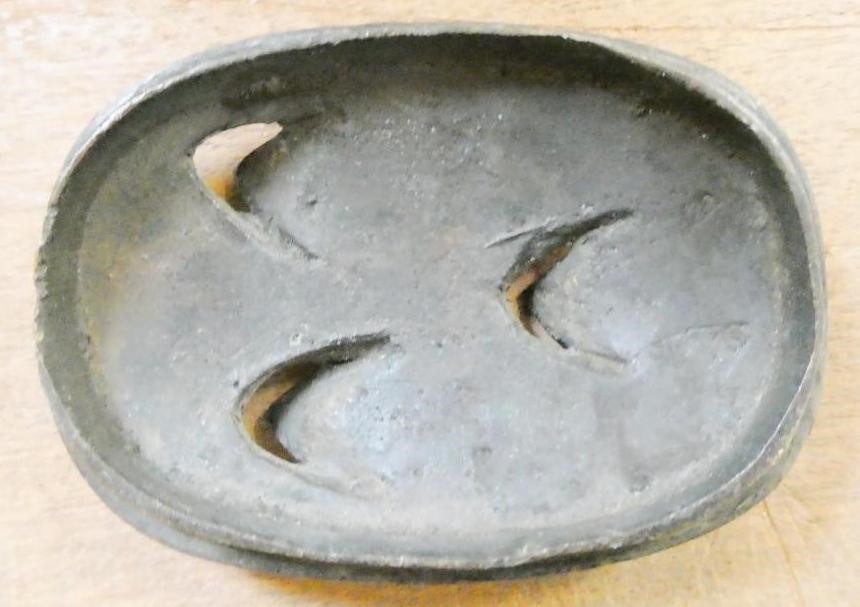 A JAPANESE BRONZE CRANE CENSOR Image