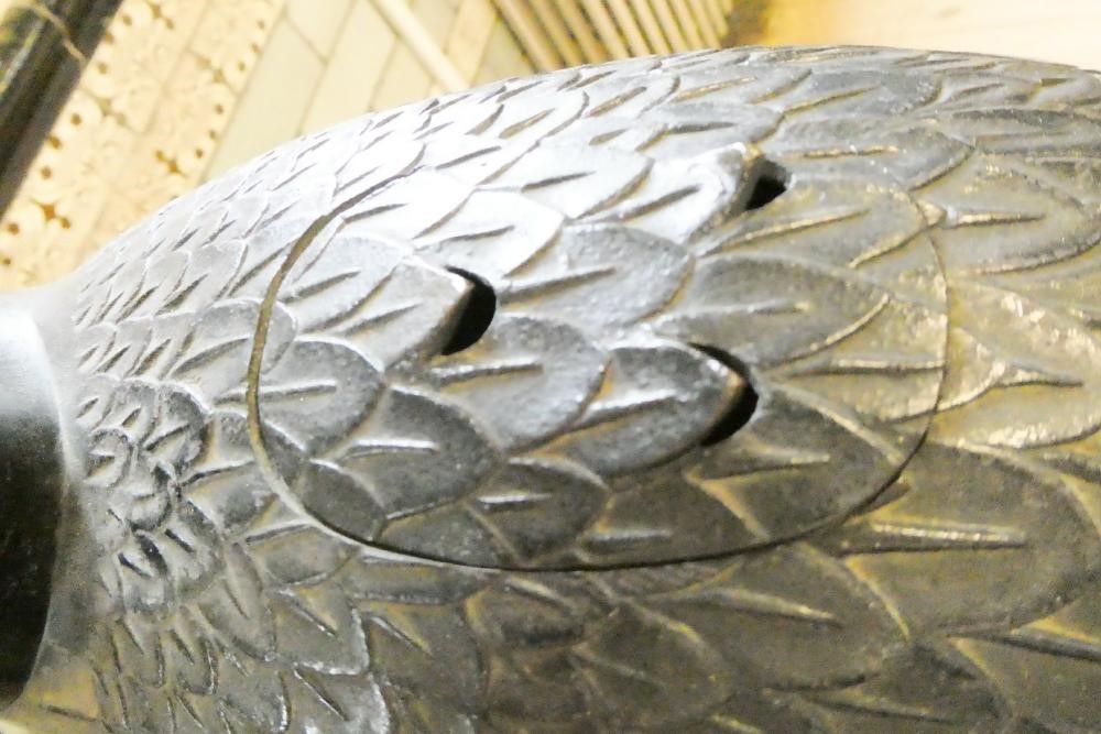 A JAPANESE BRONZE CRANE CENSOR Image