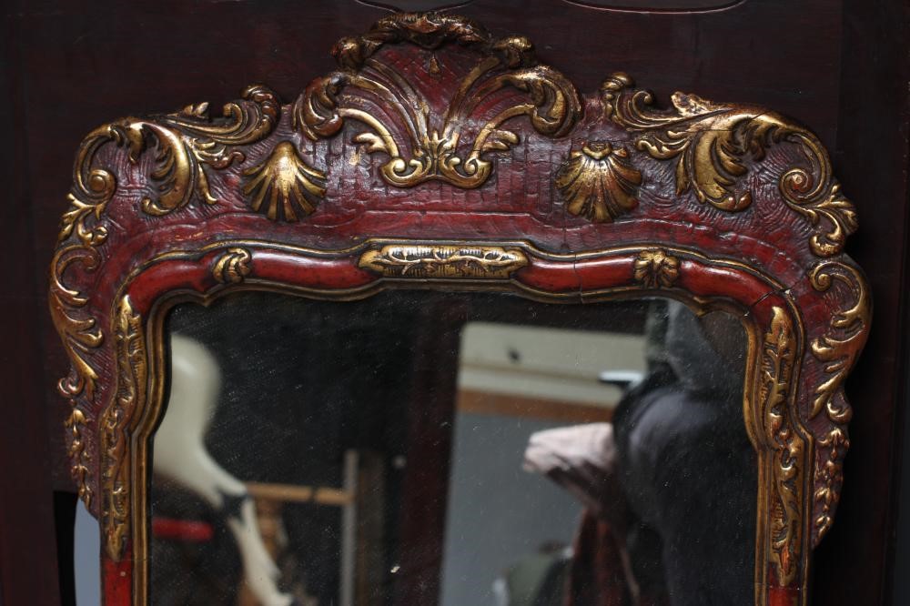 A GEORGIAN STYLE RED CHINOISERIE WALL MIRROR Image