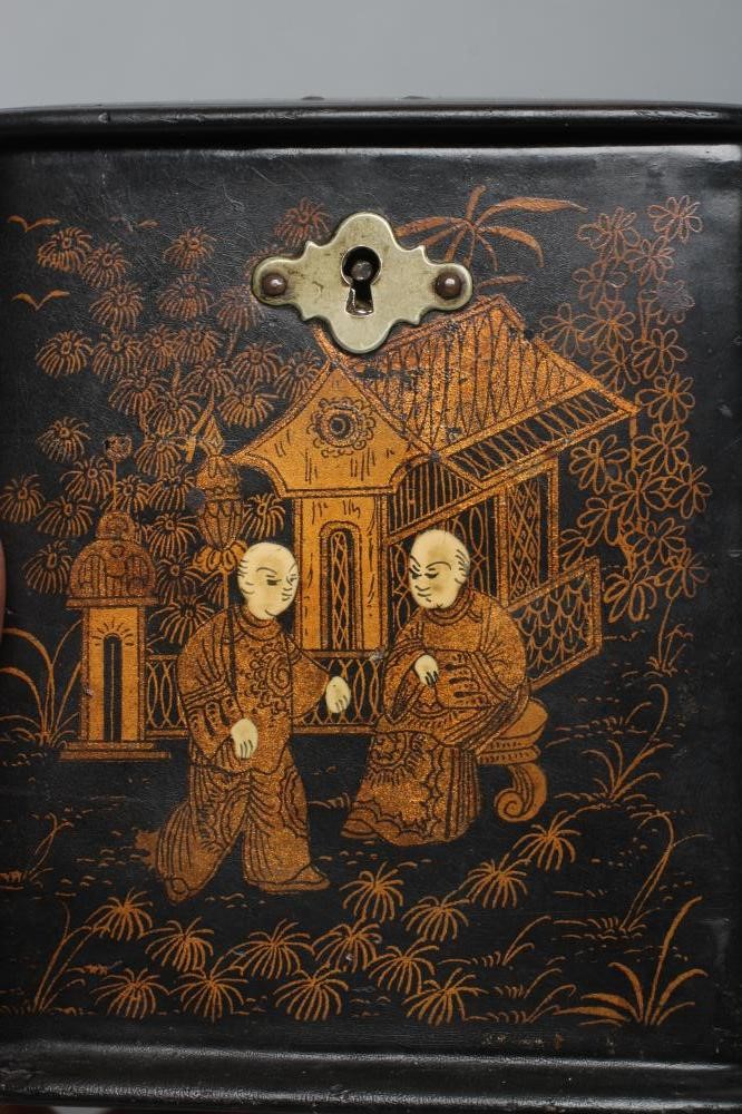 A CHINESE BLACK LACQUERED TEA CADDY Image