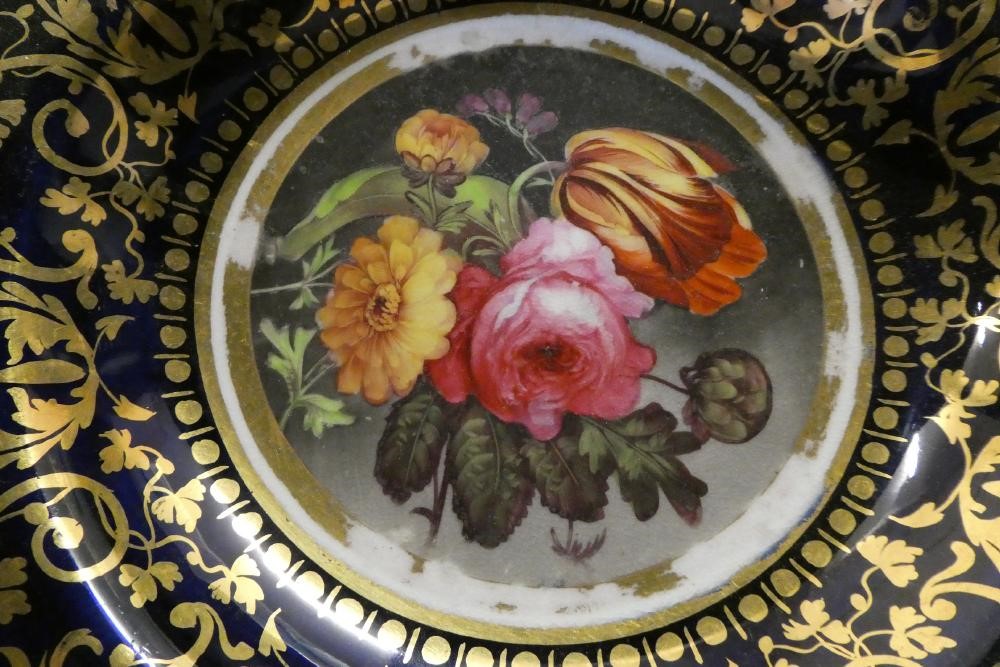 A PAIR OF DERBY PORCELAIN DESSERT DISHES Image