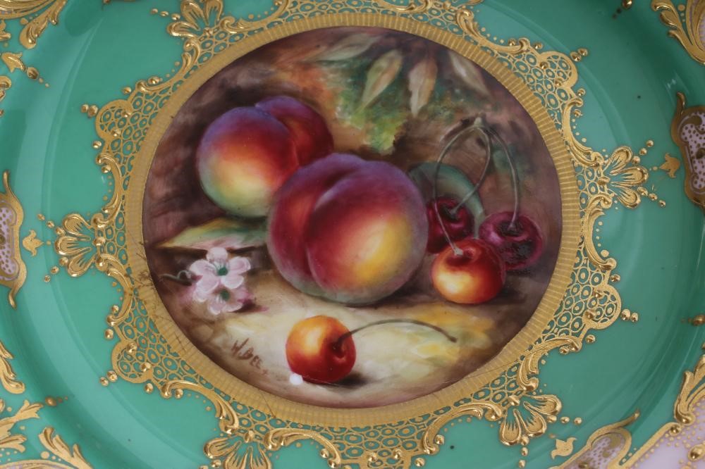 A SET OF THREE ROYAL WORCESTER CABINET PLATES Image