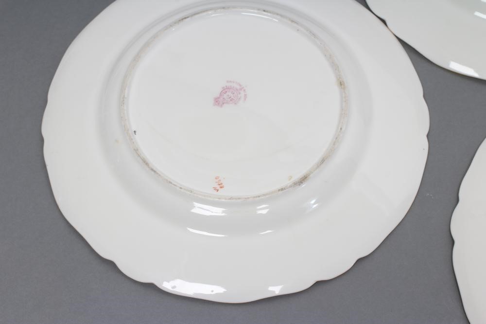 A SET OF THREE ROYAL WORCESTER CABINET PLATES Image
