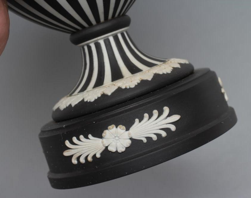 A WEDGWOOD BLACK JASPER DIP "DANCING HOURS" URN AND COVER Image