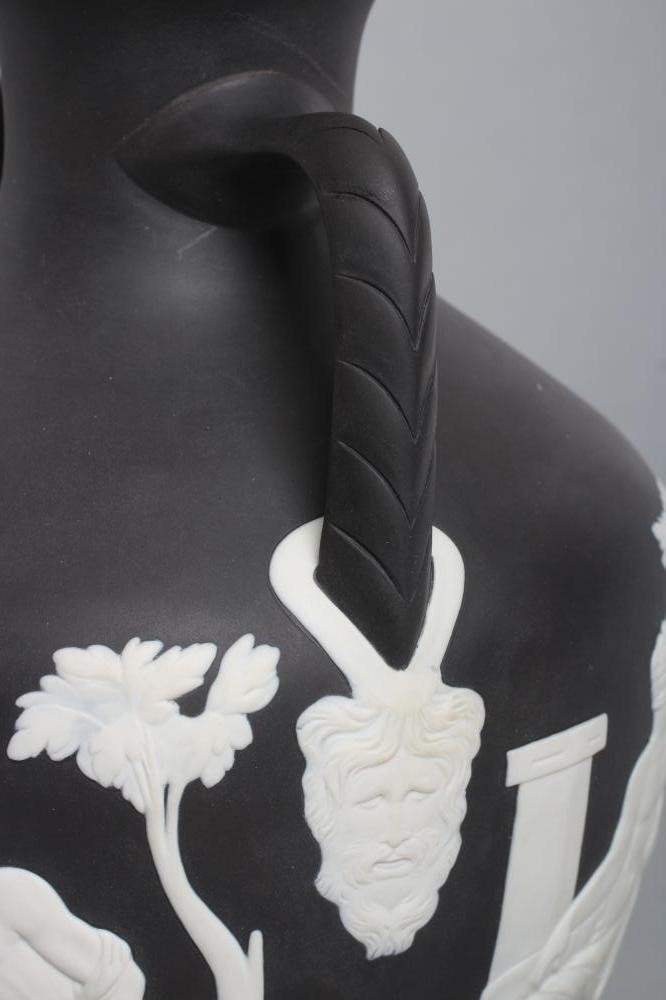 A WEDGWOOD BLACK JASPER PORTLAND VASE Image