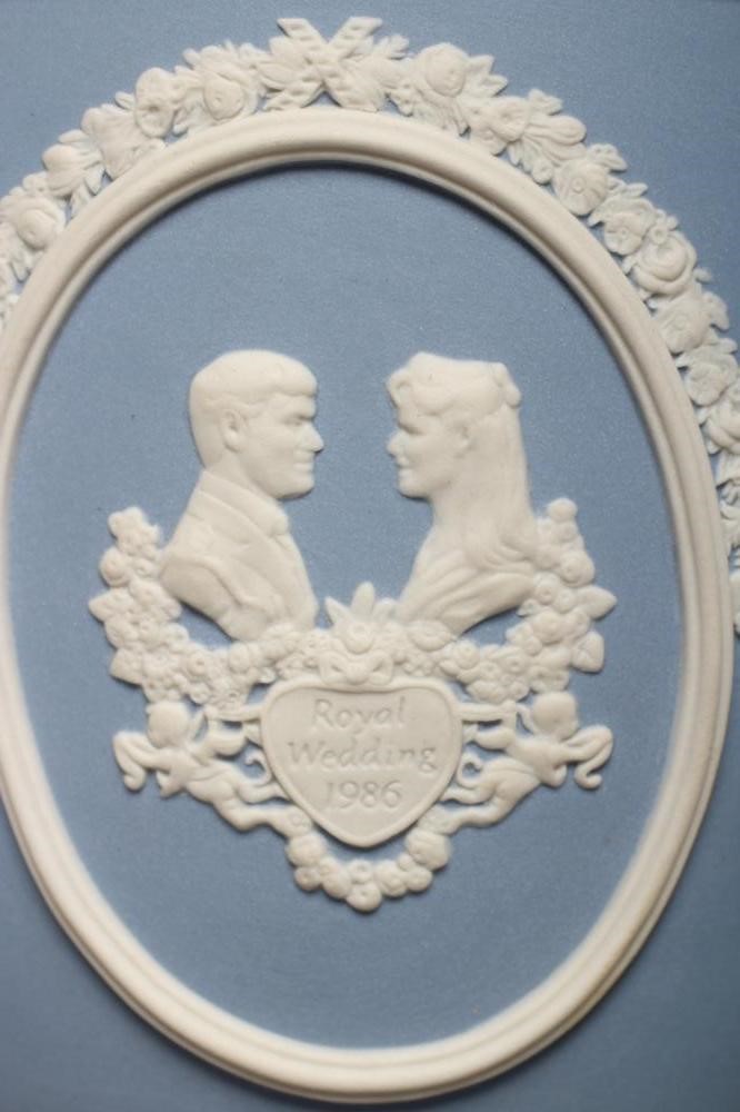A WEDGWOOD BLUE JASPER ROYAL WEDDING COLLECTION VASE AND COVER Image