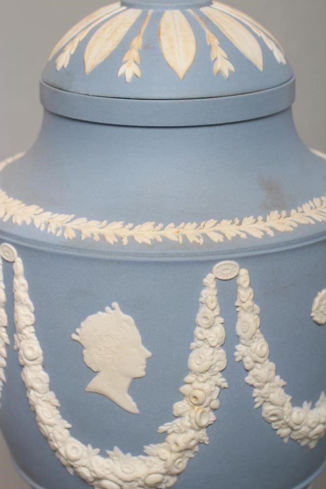 A WEDGWOOD BLUE JASPER WINDSOR VASE AND COVER Image