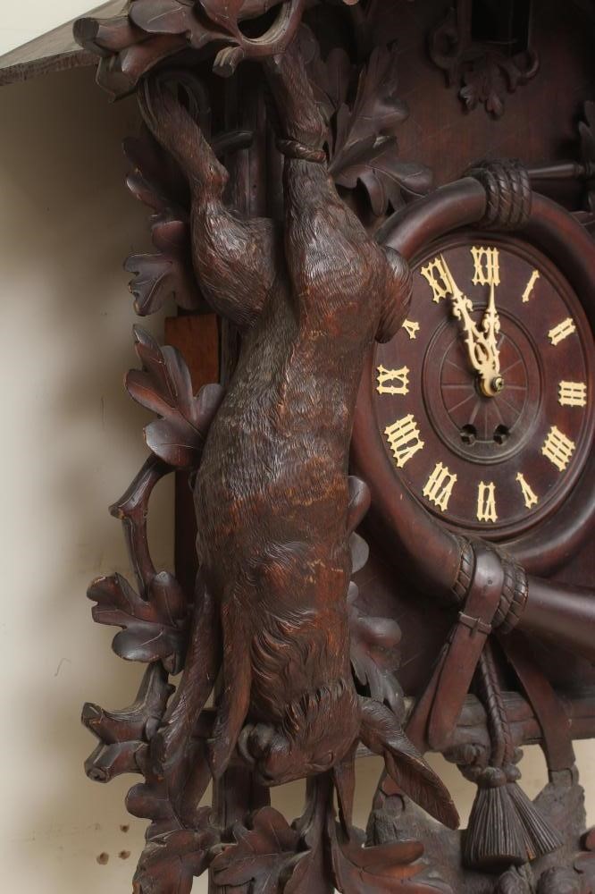 A LARGE BLACK FOREST CUCKOO CLOCK Image
