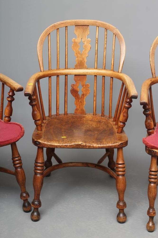 A SET OF SIX ASH AND ELM YORKSHIRE WINDSOR ARMCHAIRS Image