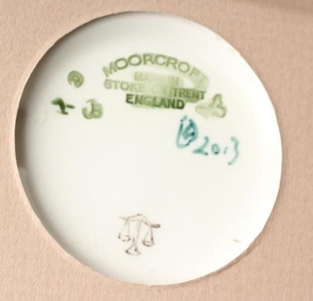 A MOORCROFT POTTERY "CHRISTMAS IN THE COTSWOLDS" PLAQUE Image