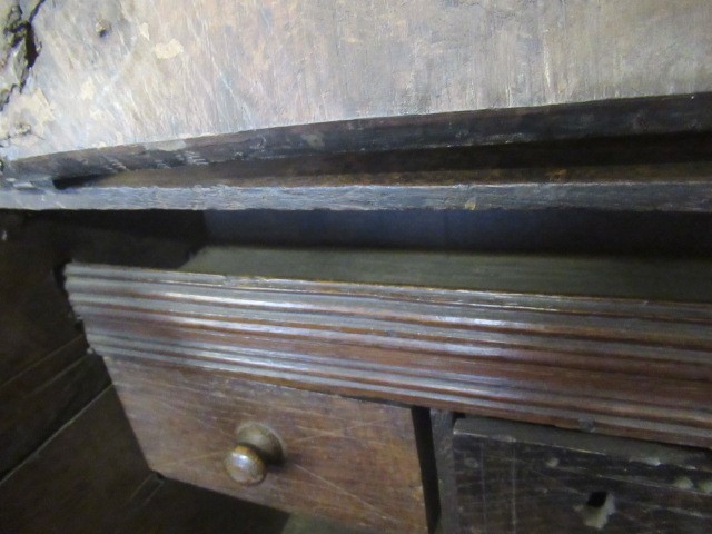 A BOARDED OAK DESK BOX Image