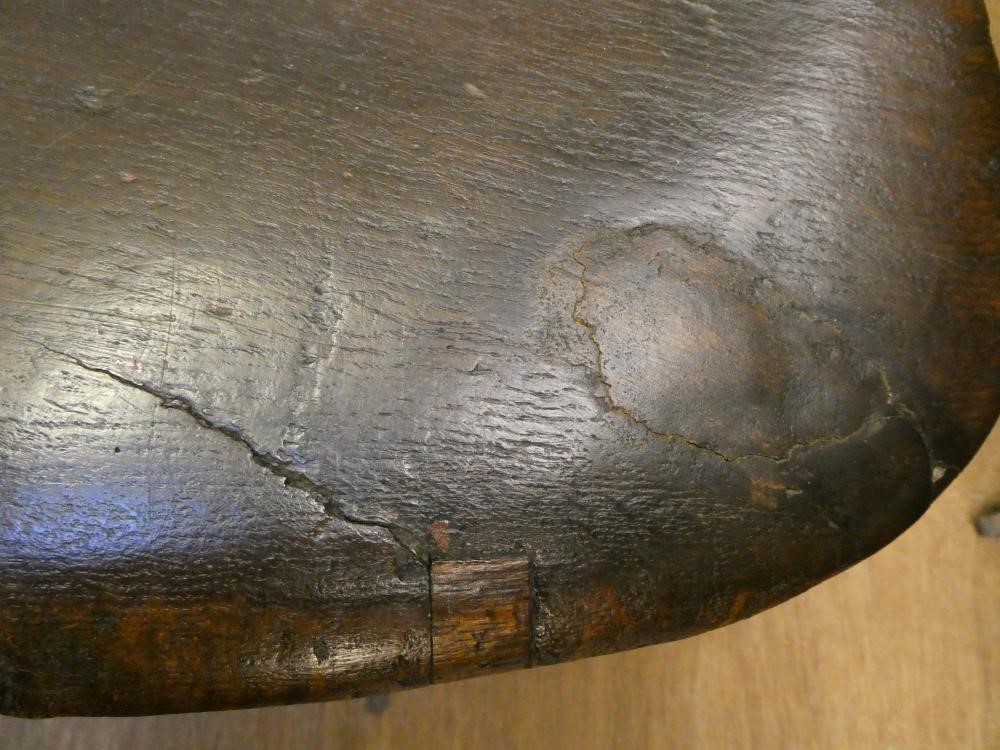 AN ASH COMB BACK WINDSOR ARMCHAIR Image