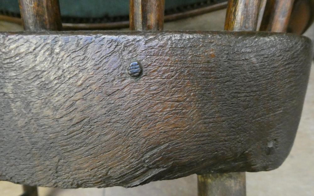 AN ASH COMB BACK WINDSOR ARMCHAIR Image
