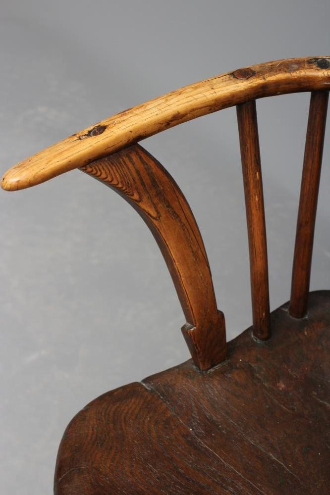 AN ASH COMB BACK WINDSOR ARMCHAIR Image