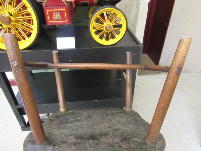 AN ASH COMB BACK WINDSOR ARMCHAIR Image