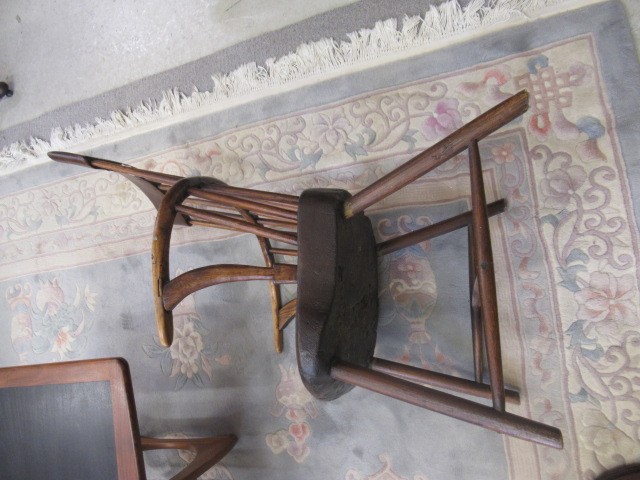 AN ASH COMB BACK WINDSOR ARMCHAIR Image