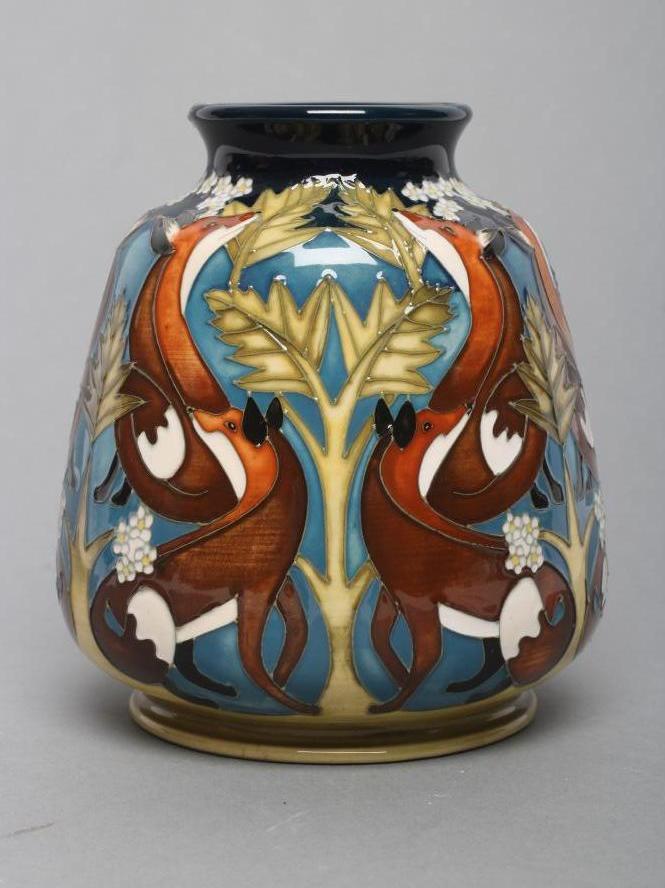 A MOORCROFT POTTERY "FOXTROT" PATTERN VASE Image