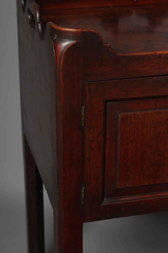 A GEORGIAN MAHOGANY BEDSIDE CUPBOARD Image