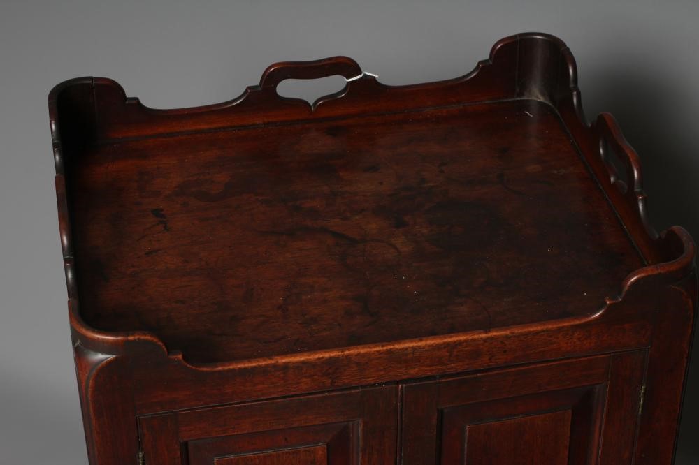 A GEORGIAN MAHOGANY BEDSIDE CUPBOARD Image