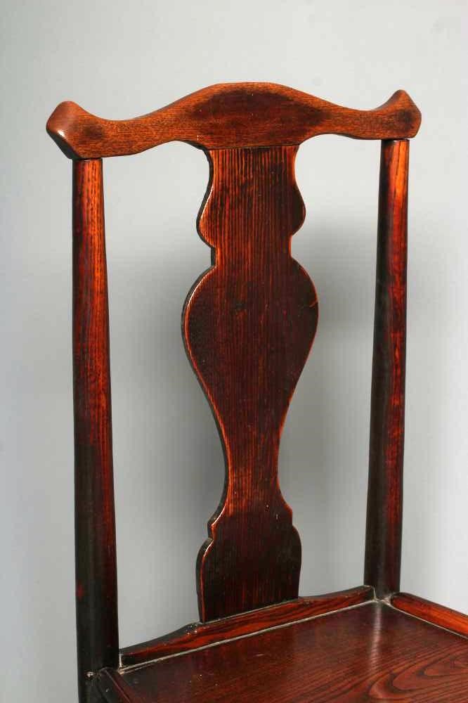 A GEORGIAN ASH AND ELM COUNTRY SIDE CHAIR Image