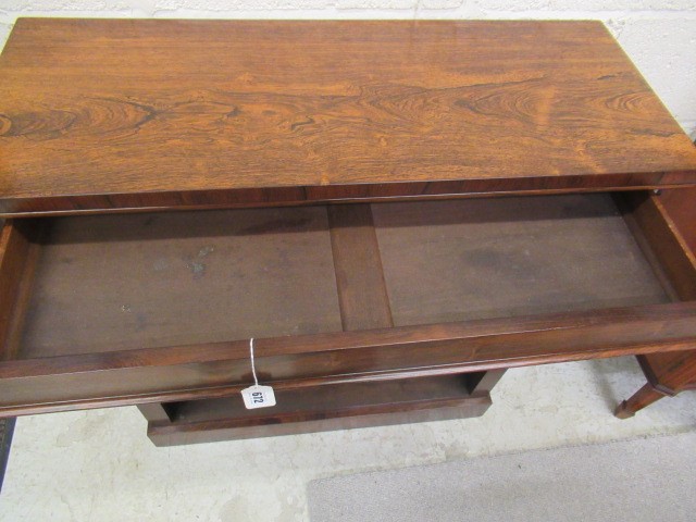 A SMALL REGENCY ROSEWOOD OPEN BOOKCASE Image