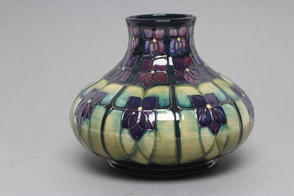 A MOORCROFT POTTERY "VIOLET" PATTERN VASE Image