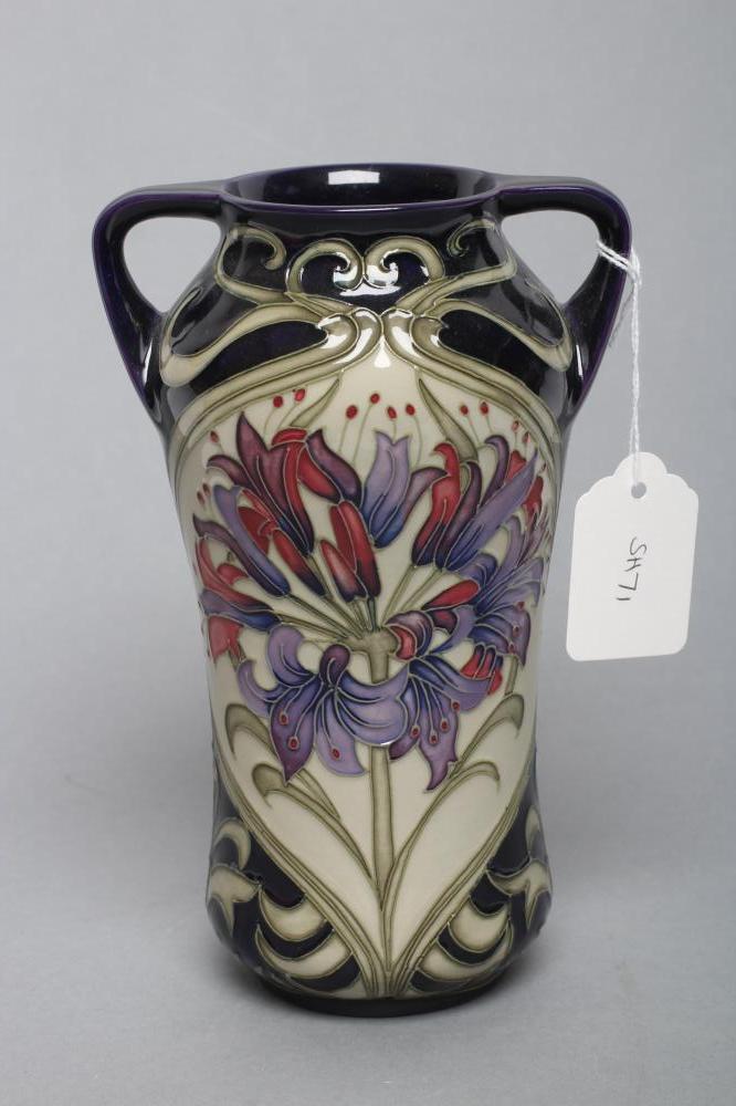 A MOORCROFT POTTERY "SWEET AMARYLLIS" PATTERN VASE Image