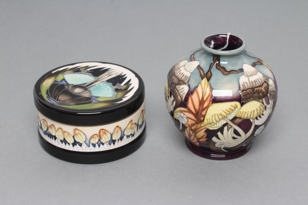 A MOORCROFT POTTERY BOX AND COVER Image