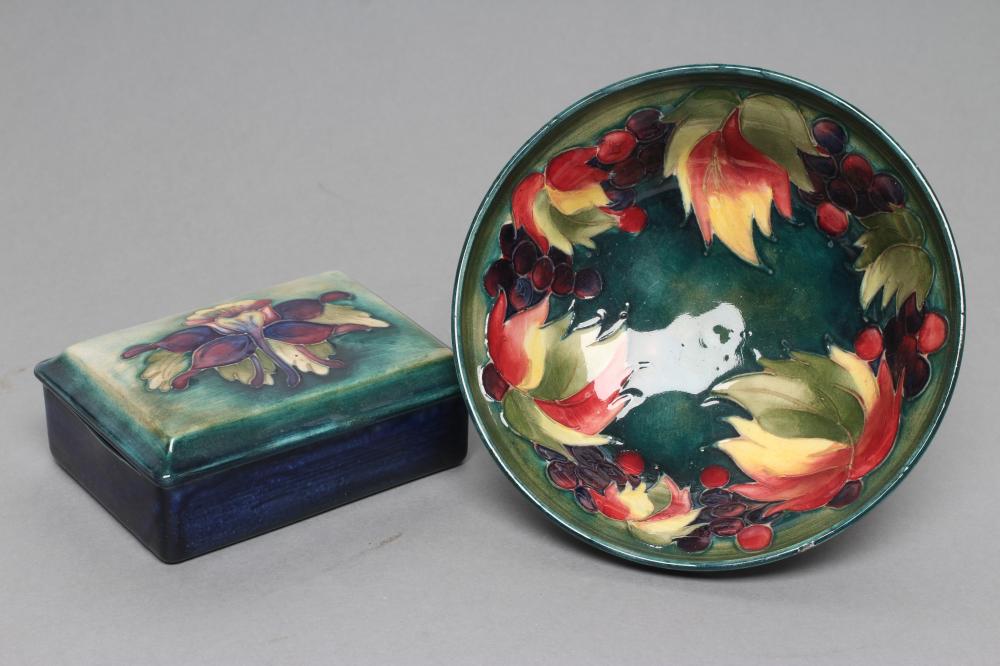 A MOORCROFT POTTERY "LEAVES AND BERRIES" PATTERN BOWL Image