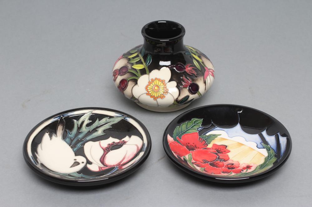 A MOORCROFT POTTERY "RHS SCOTCH ROSE" PATTERN SMALL VASE Image