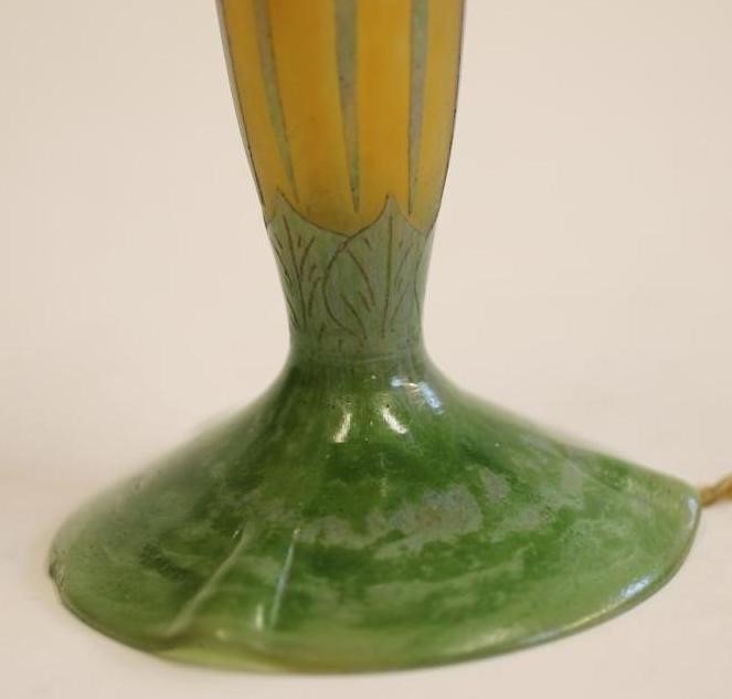 A VERRIERE SCHNEIDER GLASS ELECTRIC TABLE LAMP BASE Image