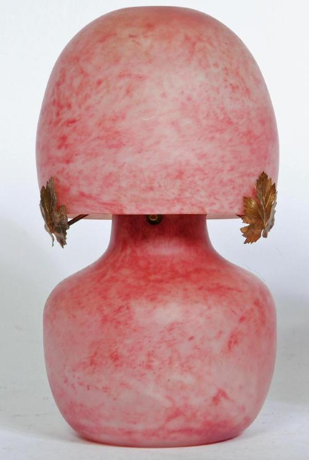 A FRENCH PINK MOTTLED GLASS ELECTRIC TABLE LAMP Image