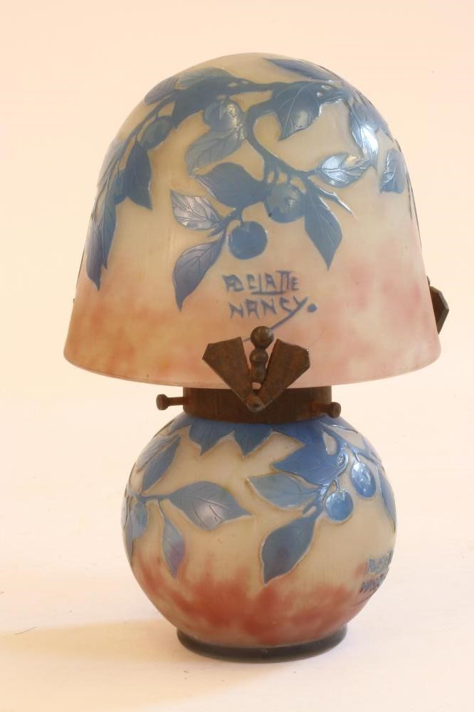 A DELATTE CAMEO GLASS ELECTRIC TABLE LAMP Image