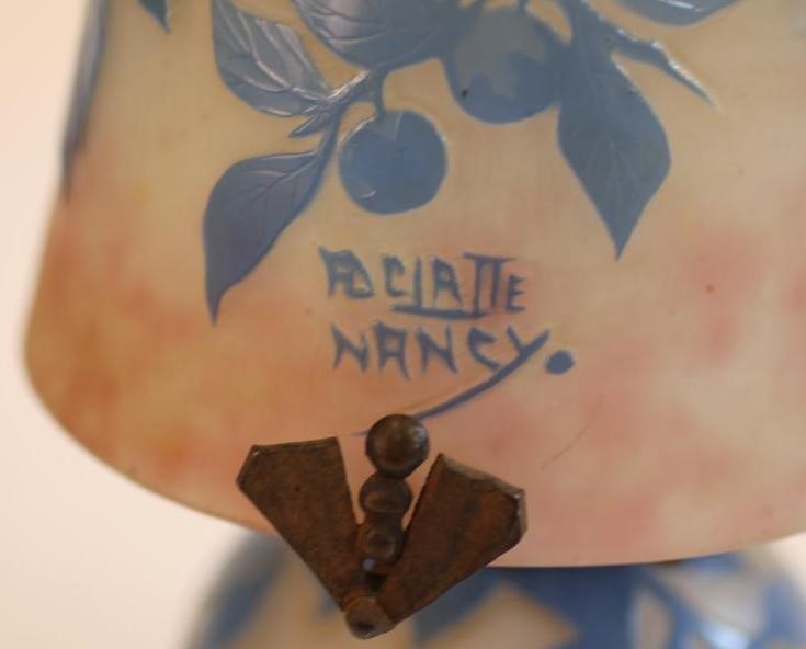 A DELATTE CAMEO GLASS ELECTRIC TABLE LAMP Image