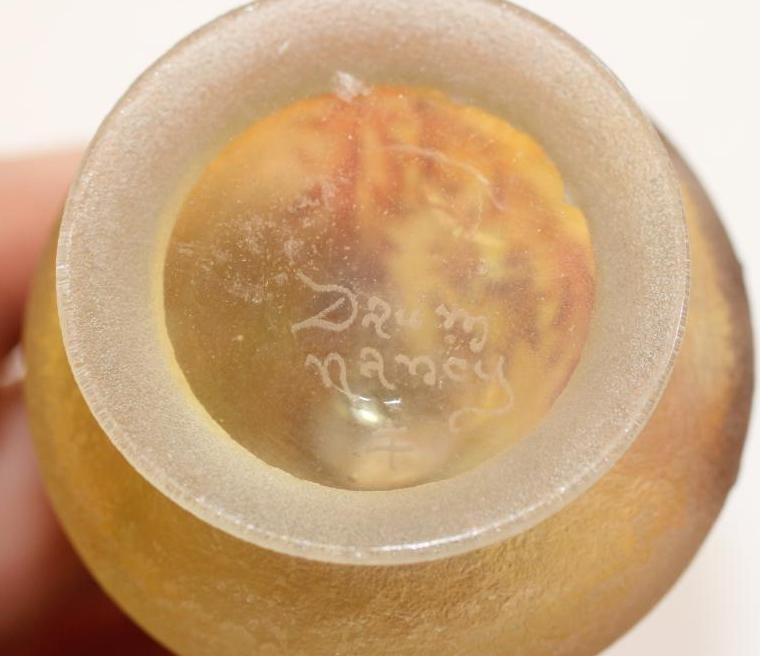 A MATCHED PAIR OF SMALL DAUM CAMEO GLASS VASES Image