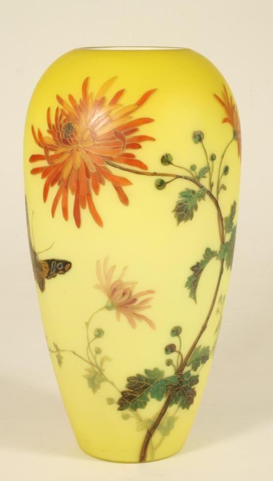 A SATIN GLASS VASE Image