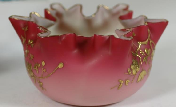 A PAIR OF SATIN GLASS BOWLS Image