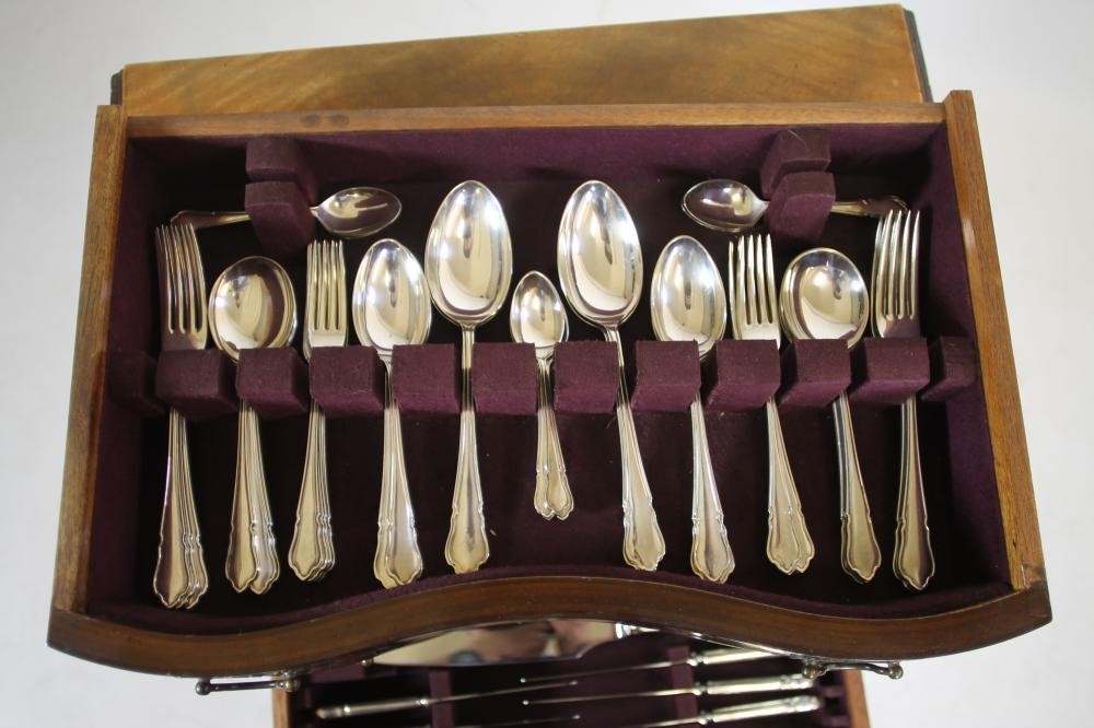 AN EPNS TABLE SERVICE Image