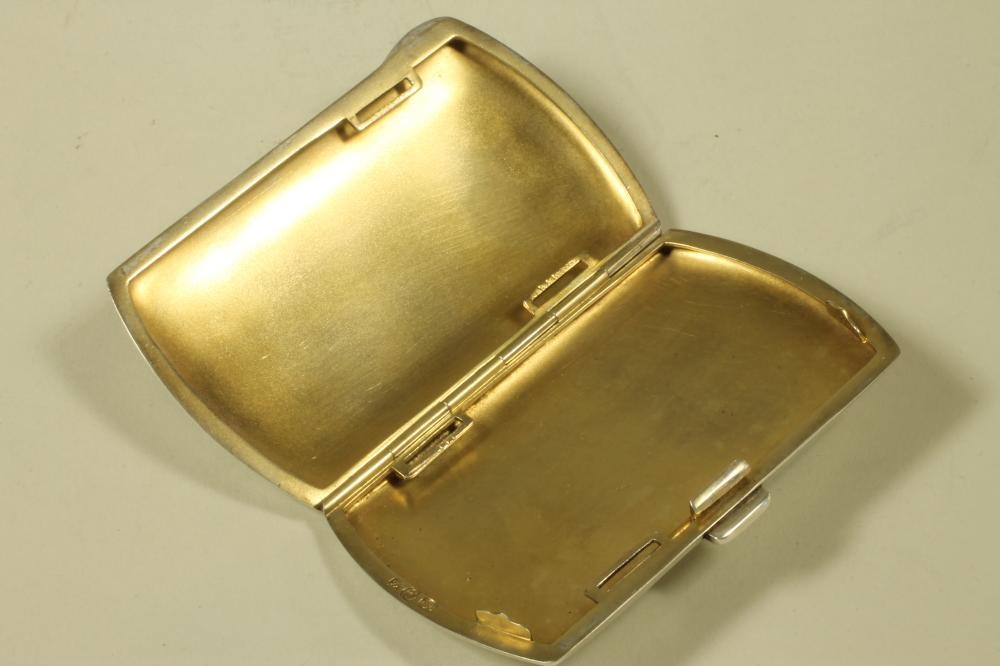 A FRENCH SILVER CIGARETTE CASE Image