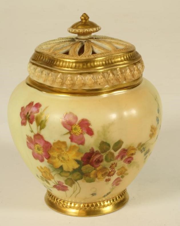 A ROYAL WORCESTER CHINA POT POURRI AND COVERS Image
