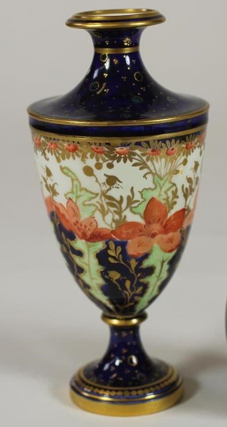 A COALPORT CHINA VASE Image