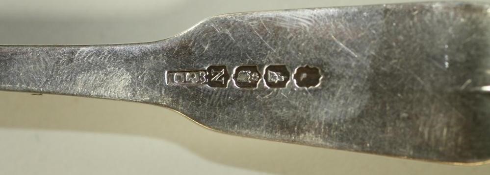 A SET OF SIX WILLIAM IV IRISH SILVER DESSERT SPOONS Image