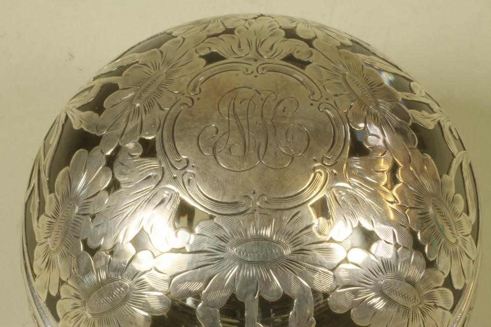 AN AMERICAN SILVER MOUNTED HEAVY GLASS SPHERICAL INKWELL Image