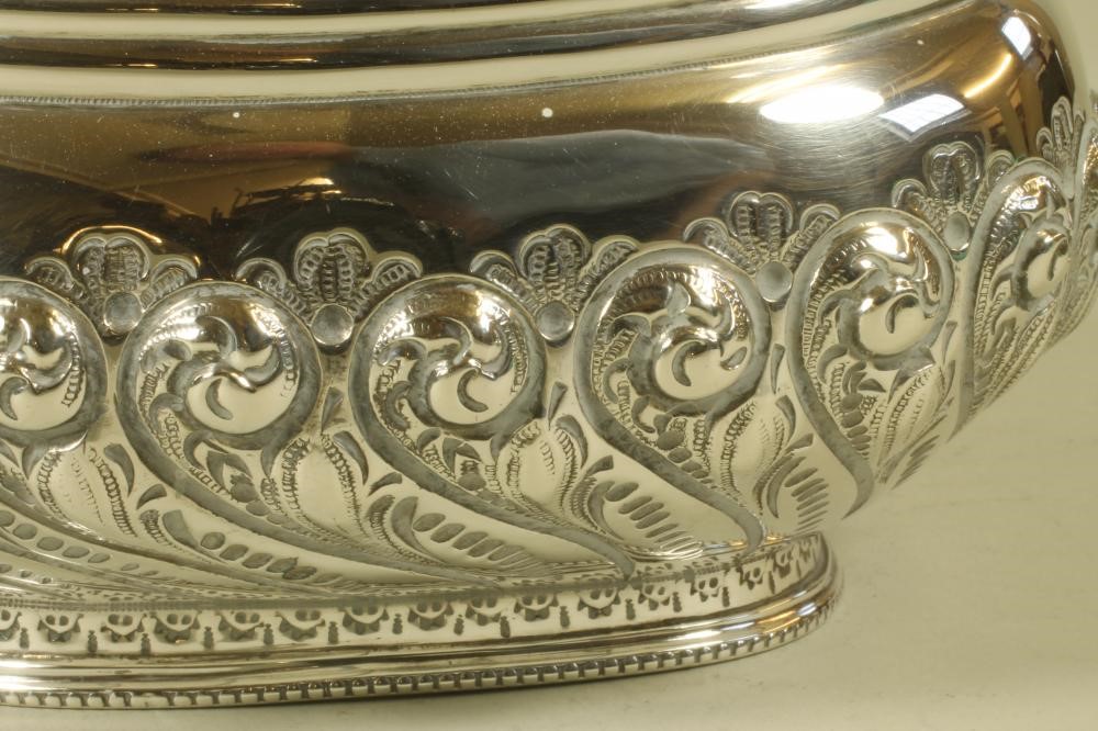 A LATE VICTORIAN SILVER COFFEE POT Image